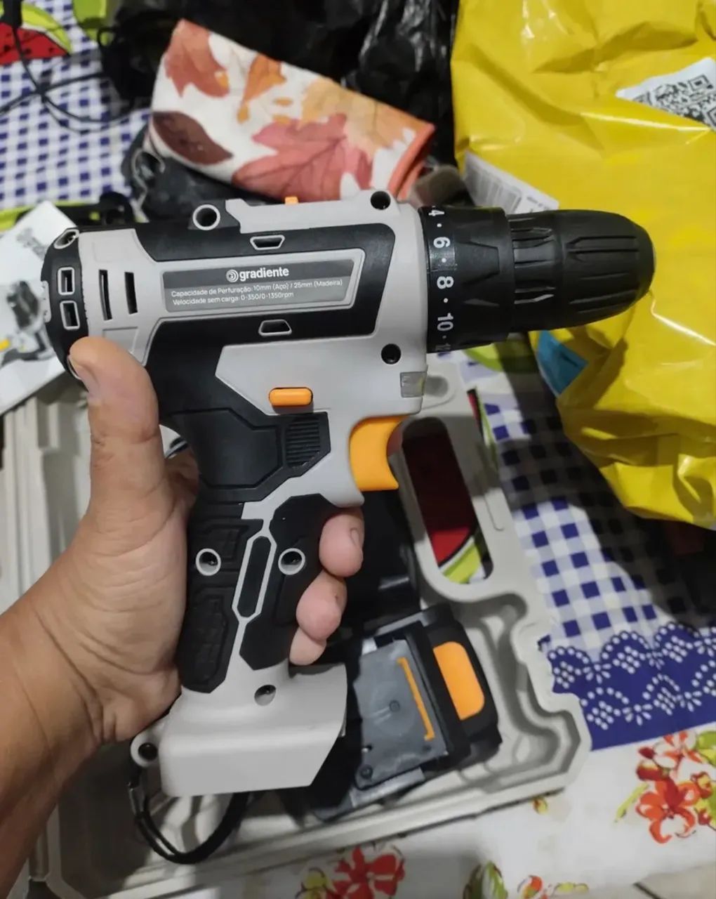 *NOVA*Furadeira e Parafusadeira Gradiente 12V  - Foto 3