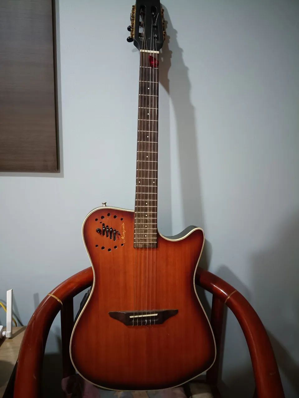 Violão elétrico Marques 