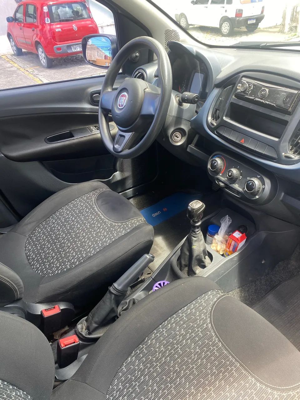 Fiat Uno Attractive 1.0 EVO Fire Flex 8V 5P 2021 - Foto 4