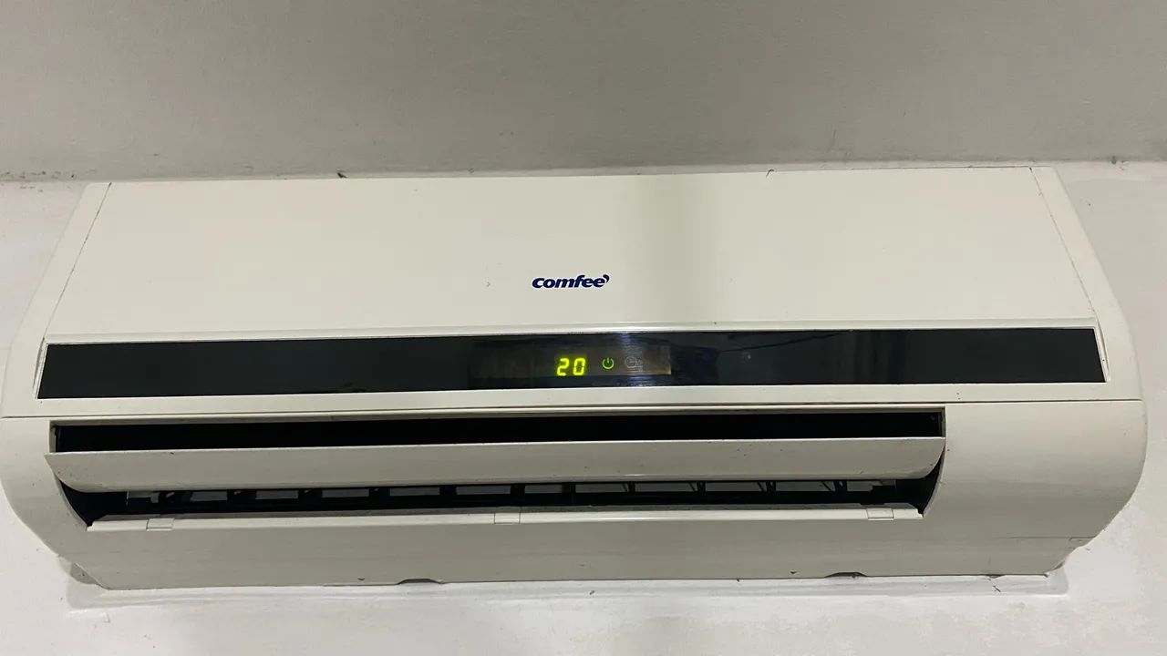AR-CONDICIONADO SPLIT COMFEE 7.000 BTUs - 220V