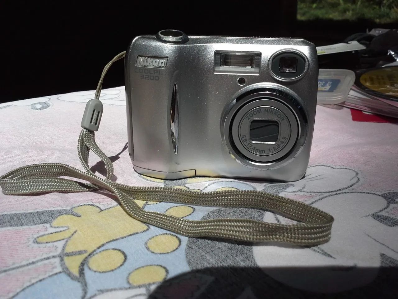 Camera Digital Nikon Coolpix 3200 - Câmeras e Filmadoras