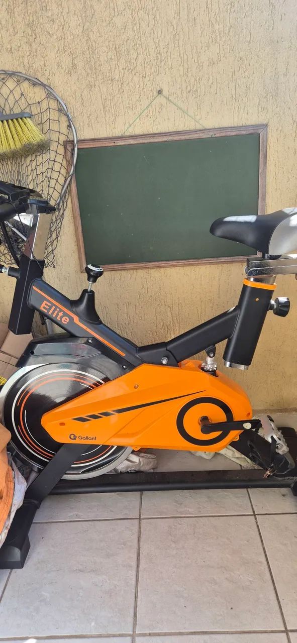 Bicicleta spining galant elite roda de inércia  - Foto 3