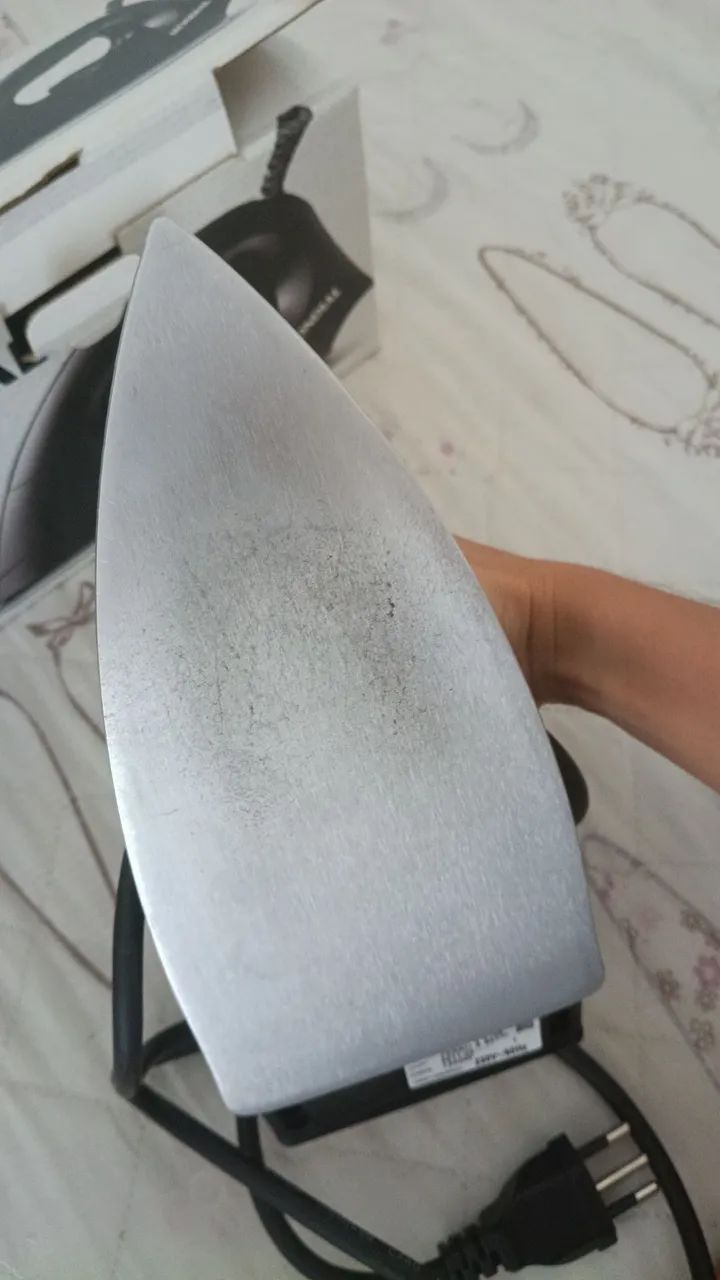 Ferro de passar roupa - Foto 3