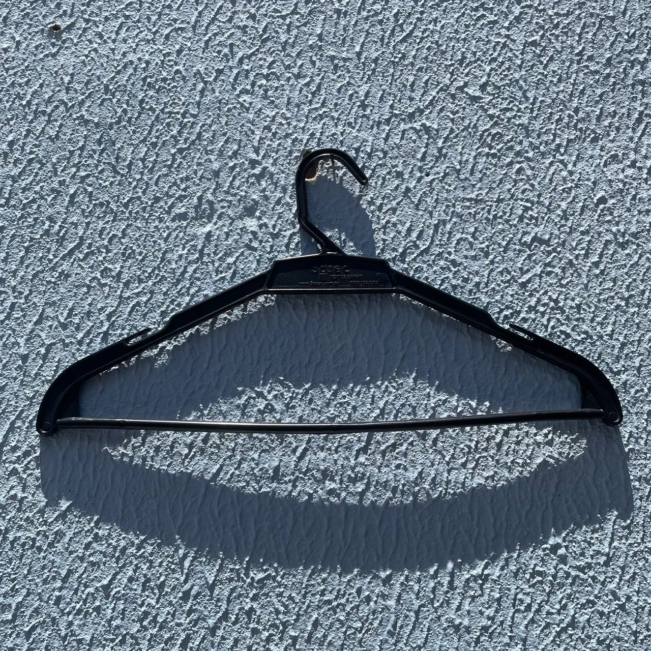 Cabides para Roupas (R$0,50 a unidade)
