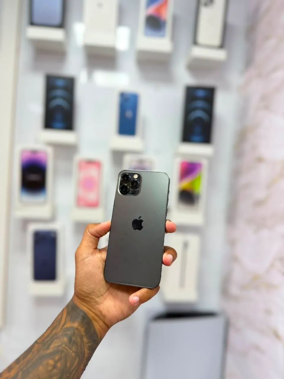 IPHONE 12 PRO MAX 256GB<br>R$ 2.599
