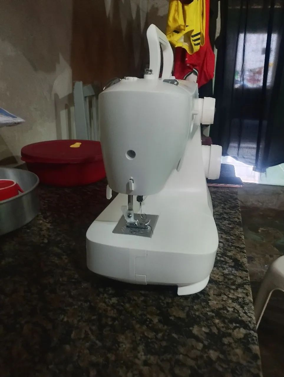 Máquina de costura nova Singer nunca usada  - Foto 3