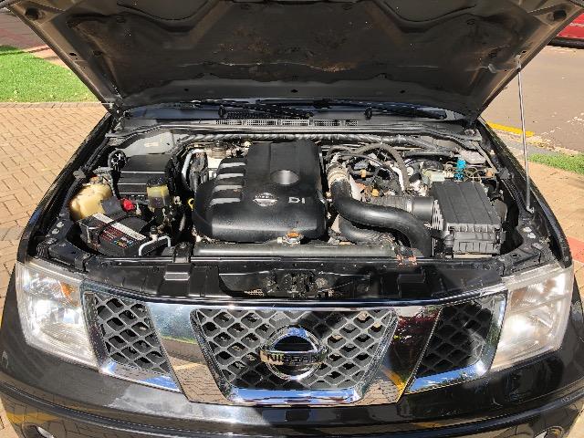Nissan Frontier 2.5 LE 4x4 Automática Impecável - Foto 14