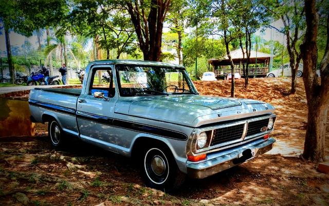 Ford F100 V8 1975
