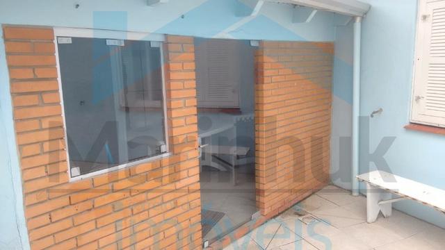 Confira, casa com laje, piscina, ampla em Rainhado Mar - Foto 5