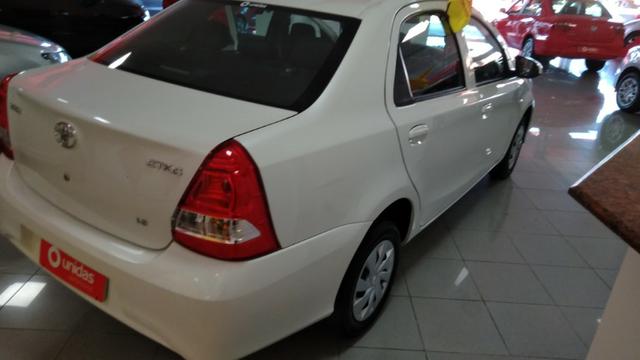 Toyota Etios Top - Foto 5