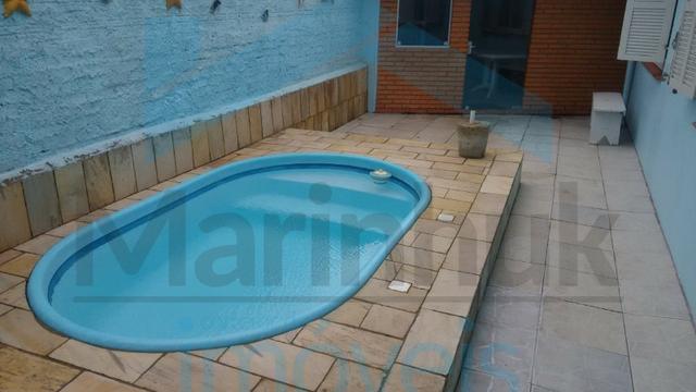 Confira, casa com laje, piscina, ampla em Rainhado Mar - Foto 6