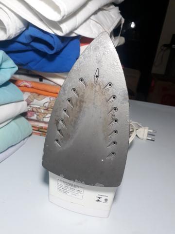 Ferro de passar roupa - Foto 3