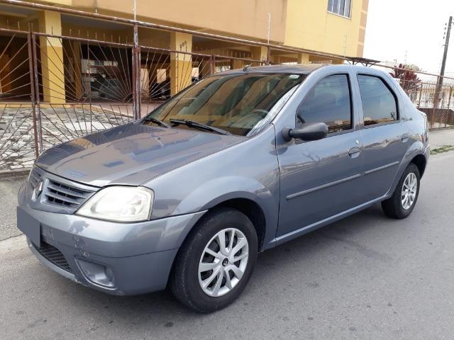 Renault Logan Expression 1.0 16V - 2009 - Completo