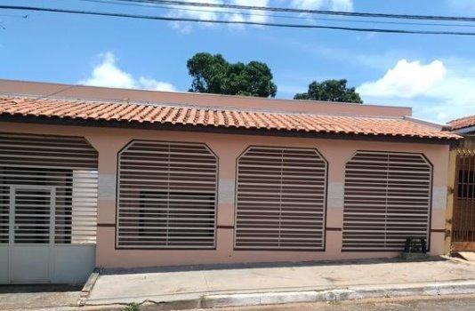 Casa de 5 quartos no Cpa III - Setor 3 R$ 198 mil aceita financiamento