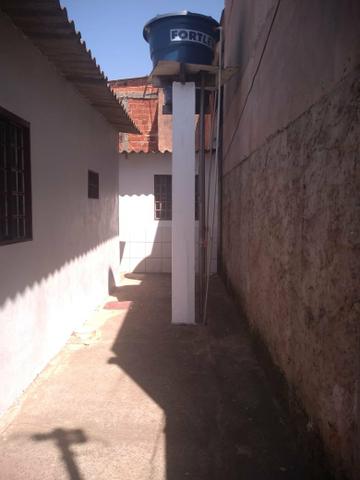 Vendo casa na qc 04 do riacho Fundo II - Foto 8