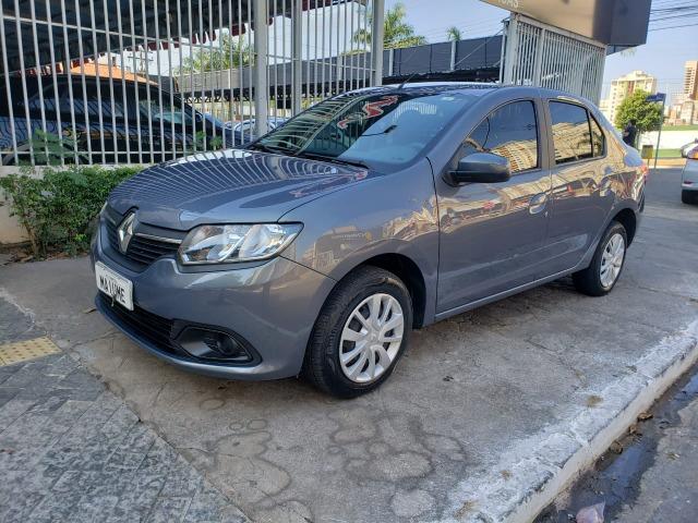 Renault Logan Expression 1.6 16/16 flex mec. cinza