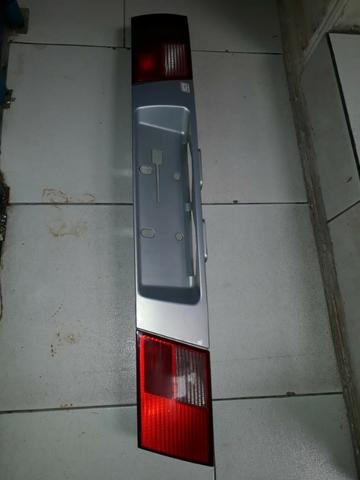 Aplique Tampa Traseira Volkswagen Santana 2000 Original