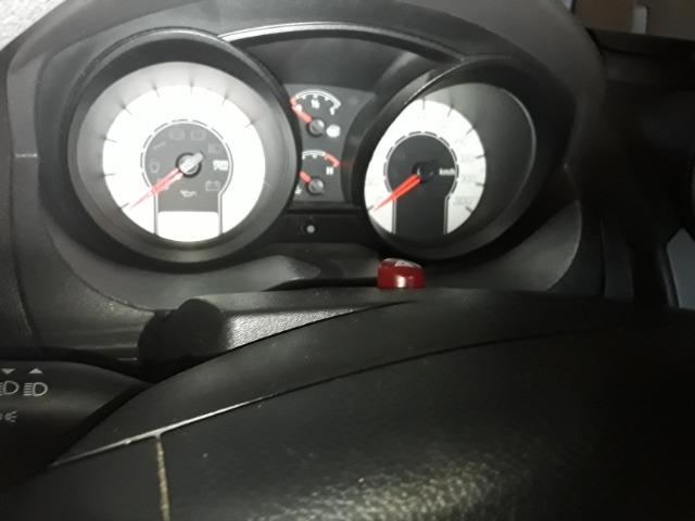 Fiesta sedan super conservado - Foto 5