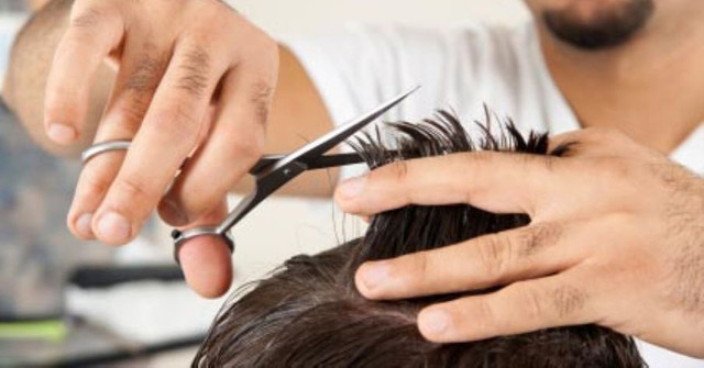 Curso de Corte Masculino ou Barbeiro - Escola Maria Bueno