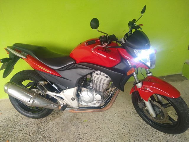 HONDA CB 300R