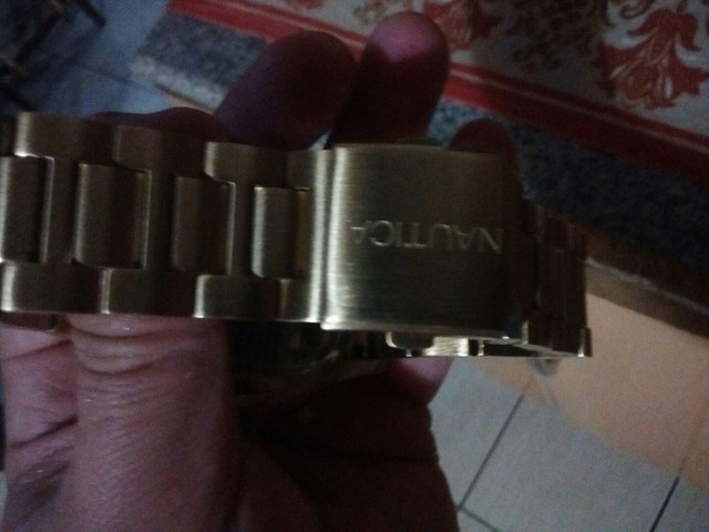 Relógio marca náutica original pulseira aço dourado - Foto 2