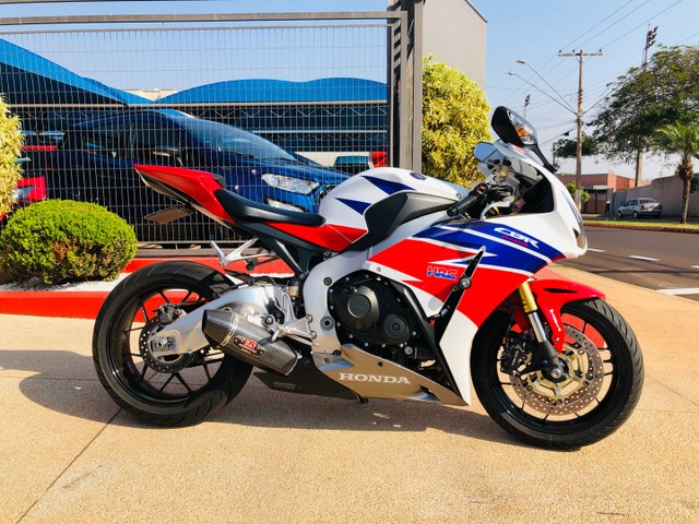 HONDA CBR 1000 RR