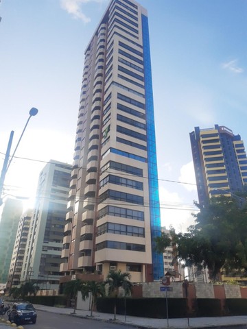 Oportunidade!! Na melhor localização do Bairro de Manaira, 1 apt p/andar c 290m² !