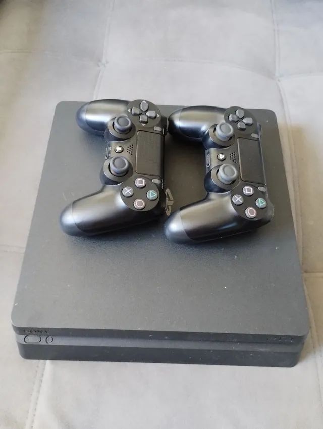 PlayStation 4 slim na caixa+2 controles especiais+jogos em 12X - Videogames  - Taguatinga Sul (Taguatinga), Brasília 1256076022