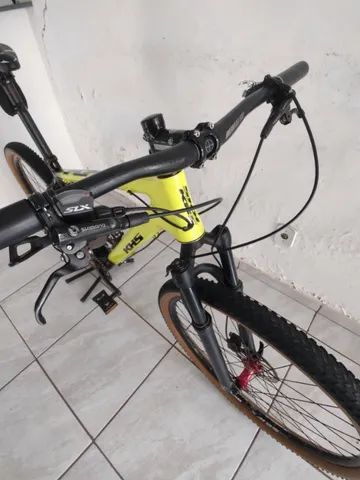 MTB - KHS Carbon Aro 29  - Shimano SLX 11v - Quadro 19 - Aceito Troca(Leia a Descrição) - Foto 2