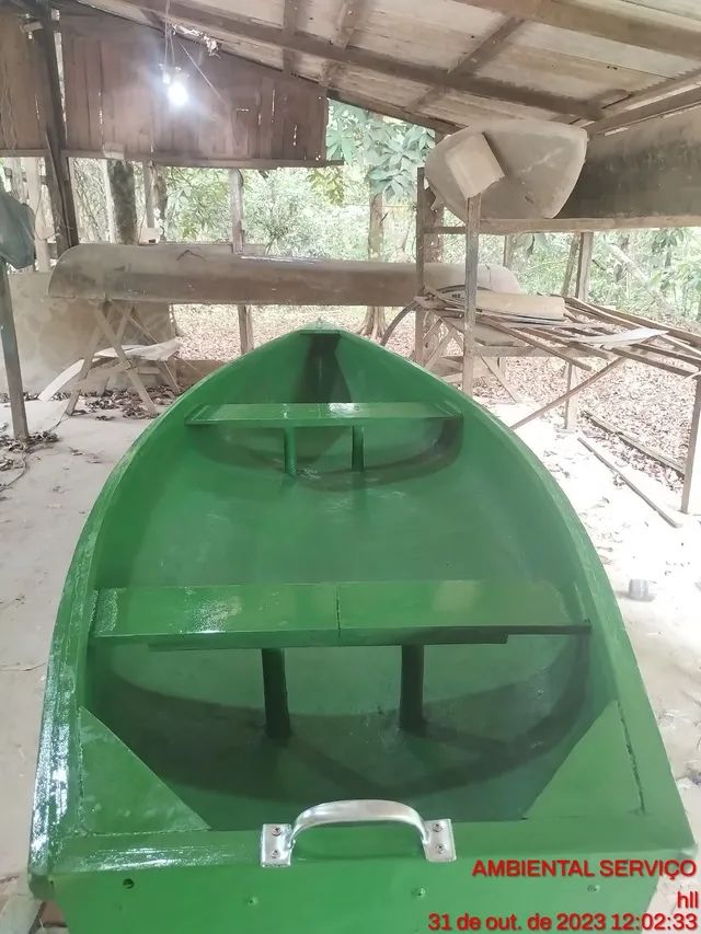 Canoa de fibra de vidro na promoção 