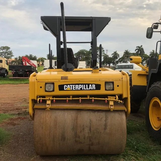 Rolo Compactador Caterpillar CB 434D ano 2011 - Foto 4
