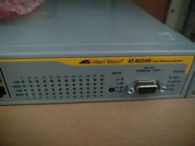 Switch de rede 24 portas 10/100 - Novo lacrado na caixa - Foto 3