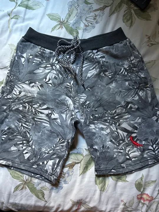 Short estilo moletom TAM M