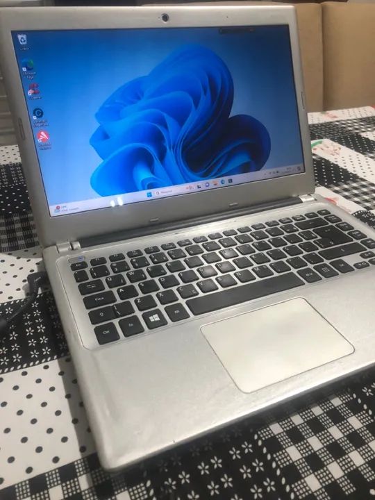 Notebook Acer V5-471 i3 120GB SSD 8GB de Ram