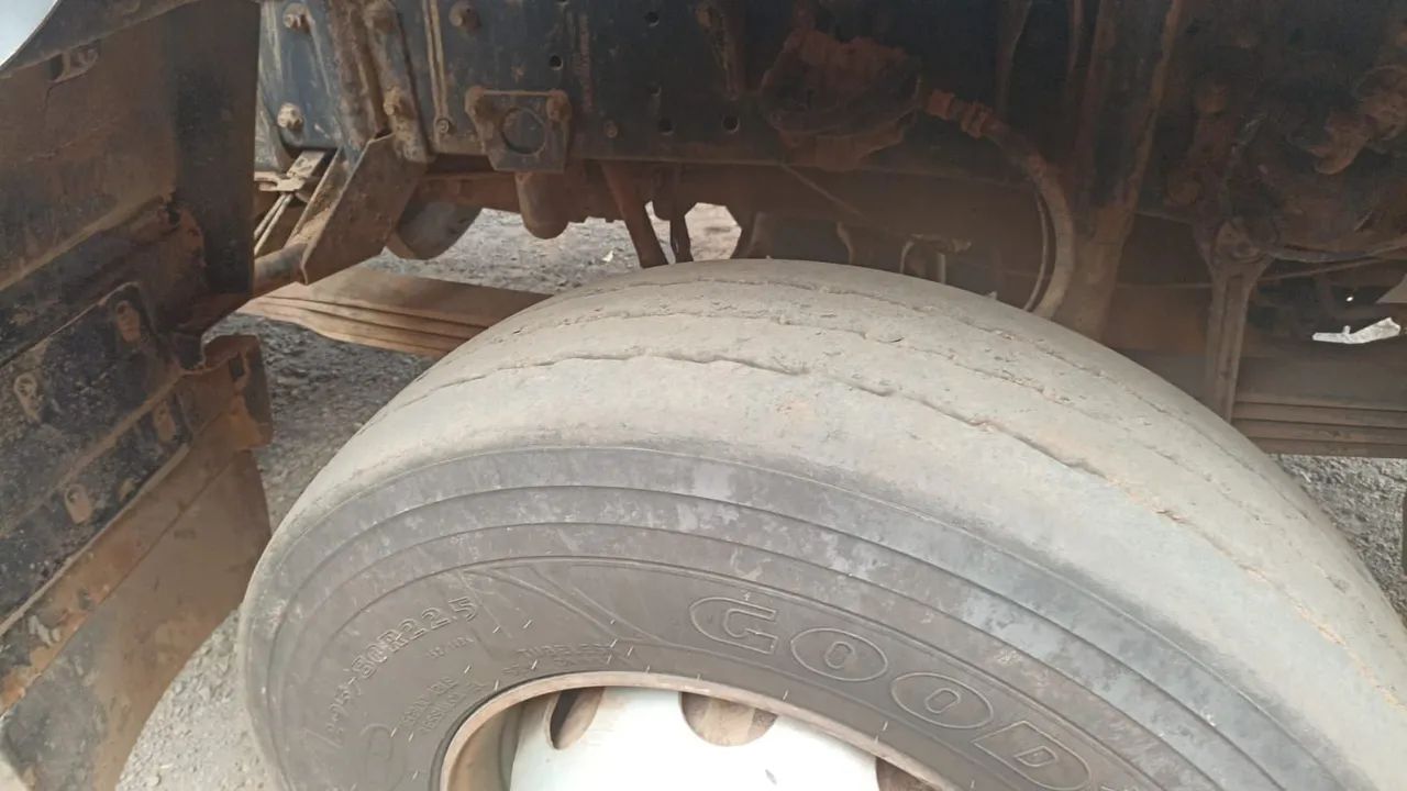 MB Axor 4144 10/11 6x4 c/caçamba 16m³  - Foto 8