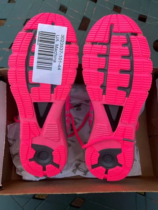 Tênis Under Armour Machina Mars, NOVO, Masculino, 44BR/12USA, edição limitada  - Foto 5