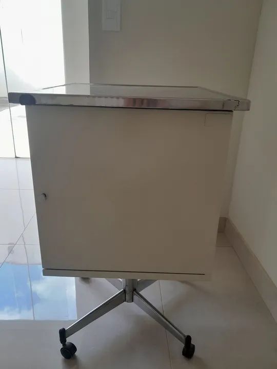 Armário (mesa auxiliar) - Foto 3