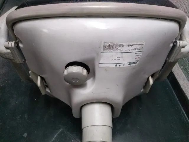 Cadeira Giroflex Polytrop - Couro Sintético - Foto 5