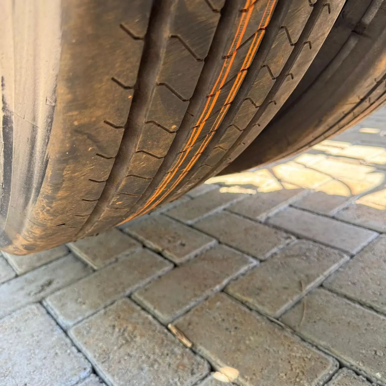 Mercedes-Benz Atego 2544 6x2 - Ano 2014 - Foto 4