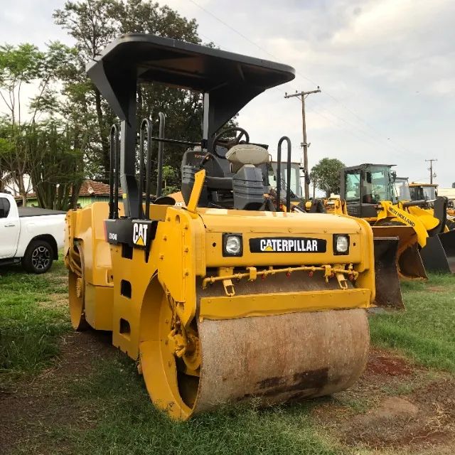 Rolo Compactador Caterpillar CB 434D ano 2011 - Foto 6