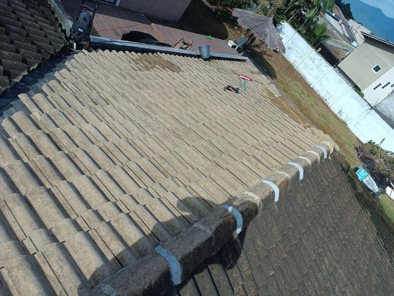 Calhas, rufos,pintura residencial,lavagem e pintura de telhados  - Foto 5