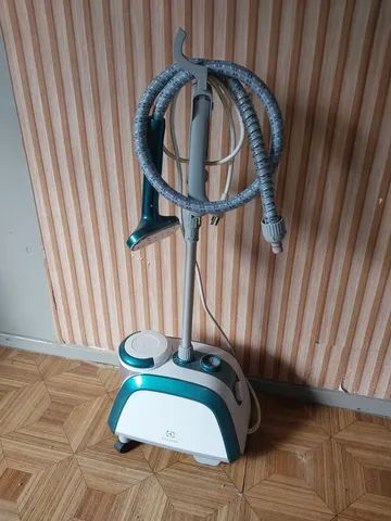 Passadeira de roupa a vapor Electrolux 
