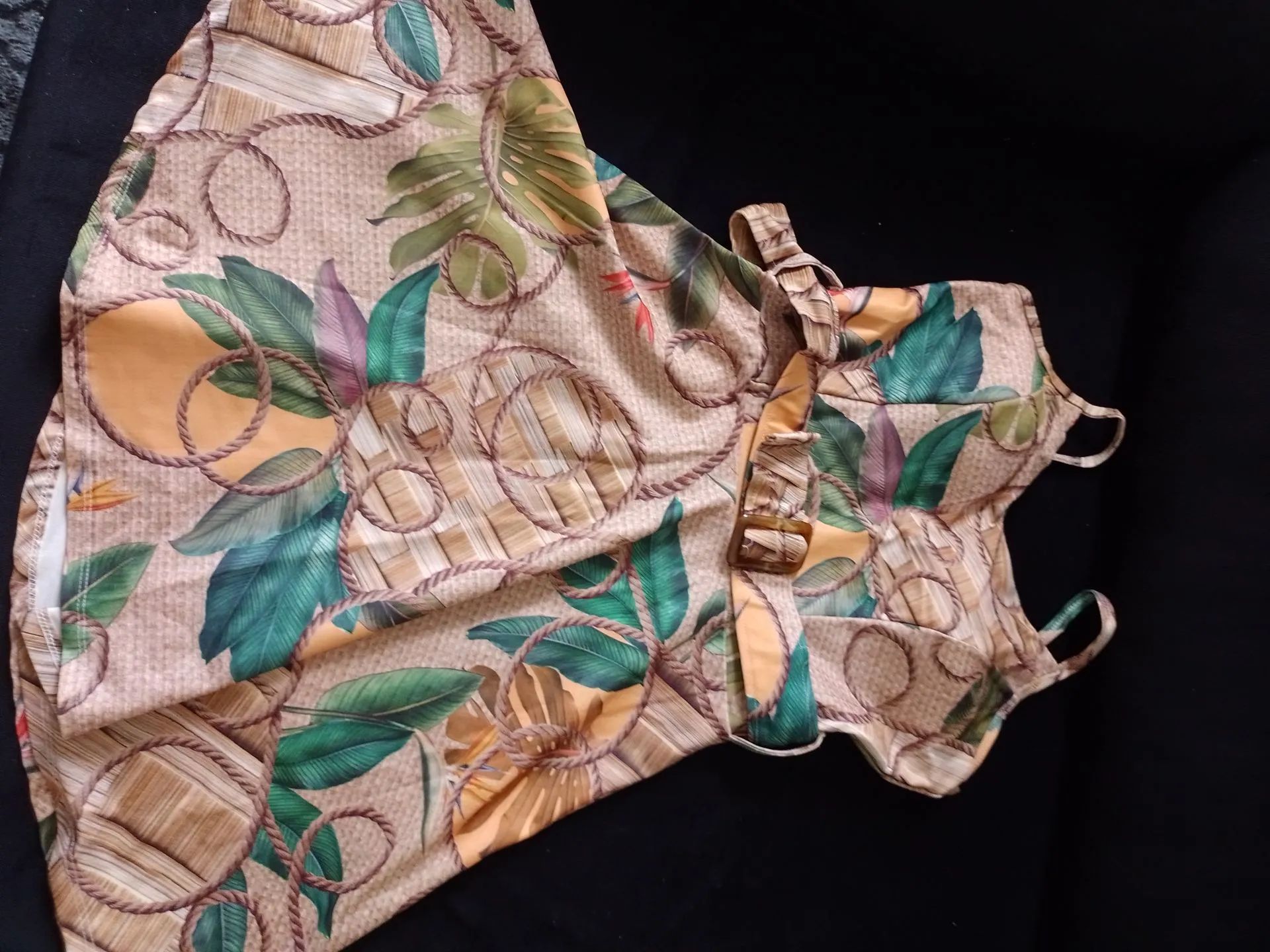 Promoção Vestido Floral com Cinto - Foto 3