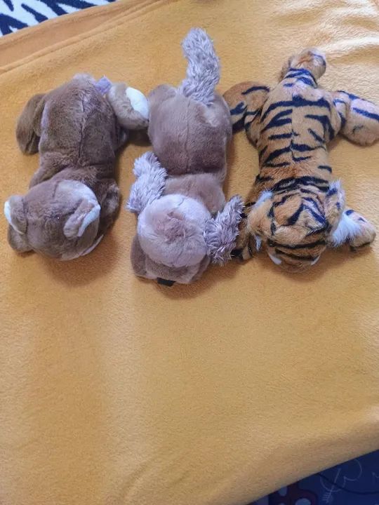  Pelúcias:Tigre, cachorro e Urso