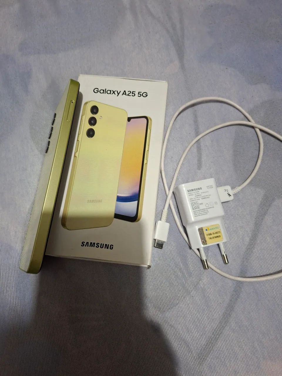 Vendo esse celular A25 em perfeito estado interessados chamar no zap * 