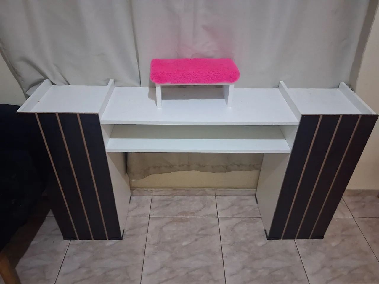 Mesa para manicura 64374836671491123