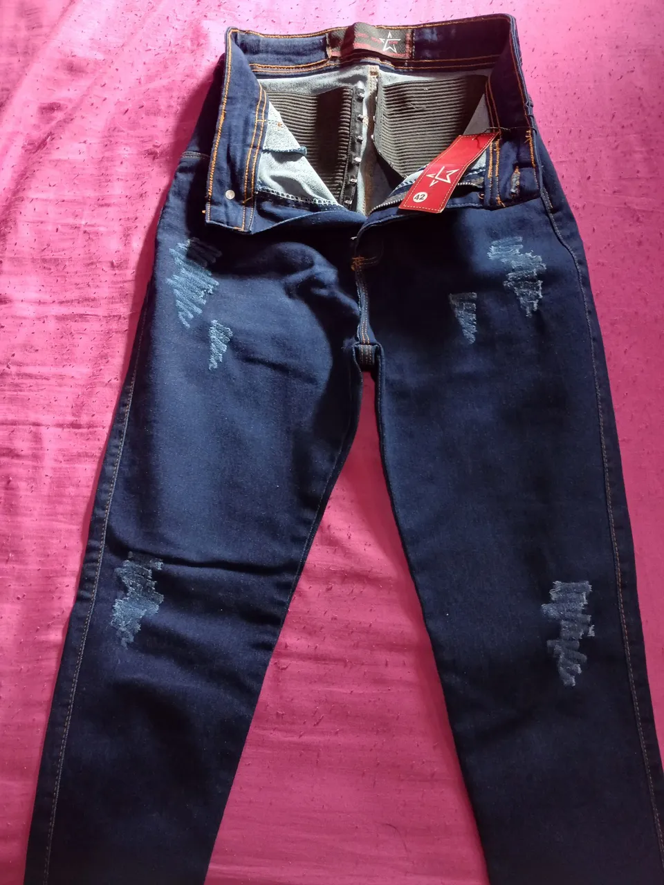 Calça Jeans Skinny Destroyed - Nova