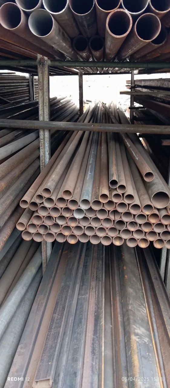 Tubos,perfis enrijecidos, perfil comum, todos em aço 