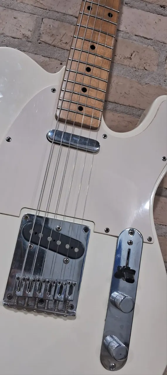 guitarra fender squier affinity telecaster