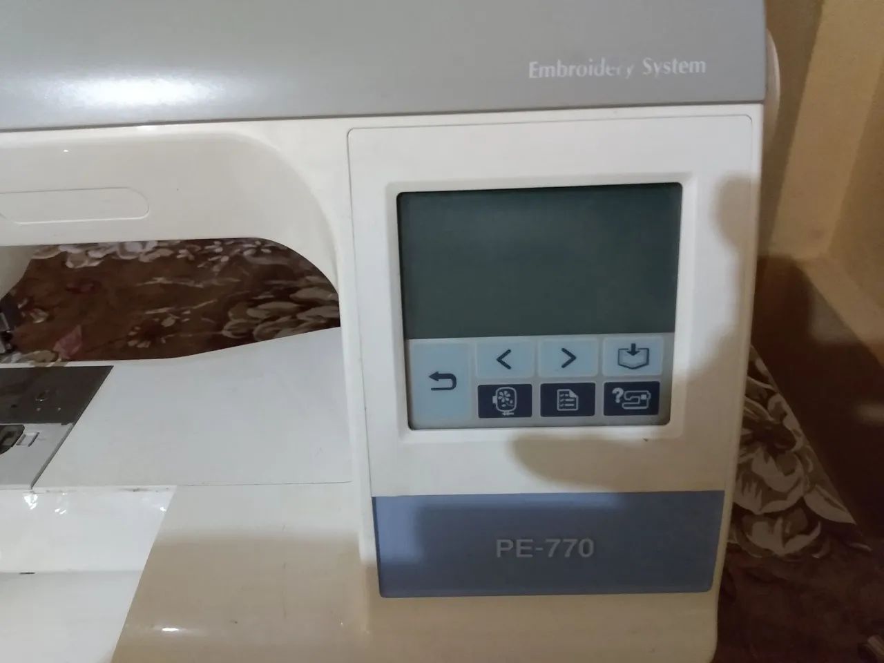 Máquinas de Bordado Automático Brother 